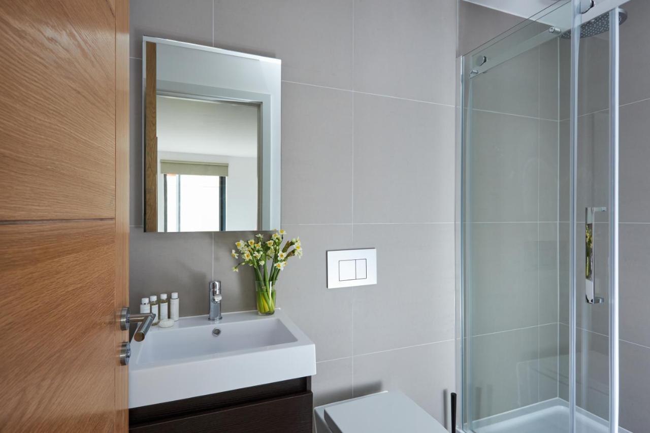 Hammersmith Mews By Viridian Apartments London Ngoại thất bức ảnh